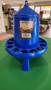 Plastic Poultry Feeder with Legs 4lb